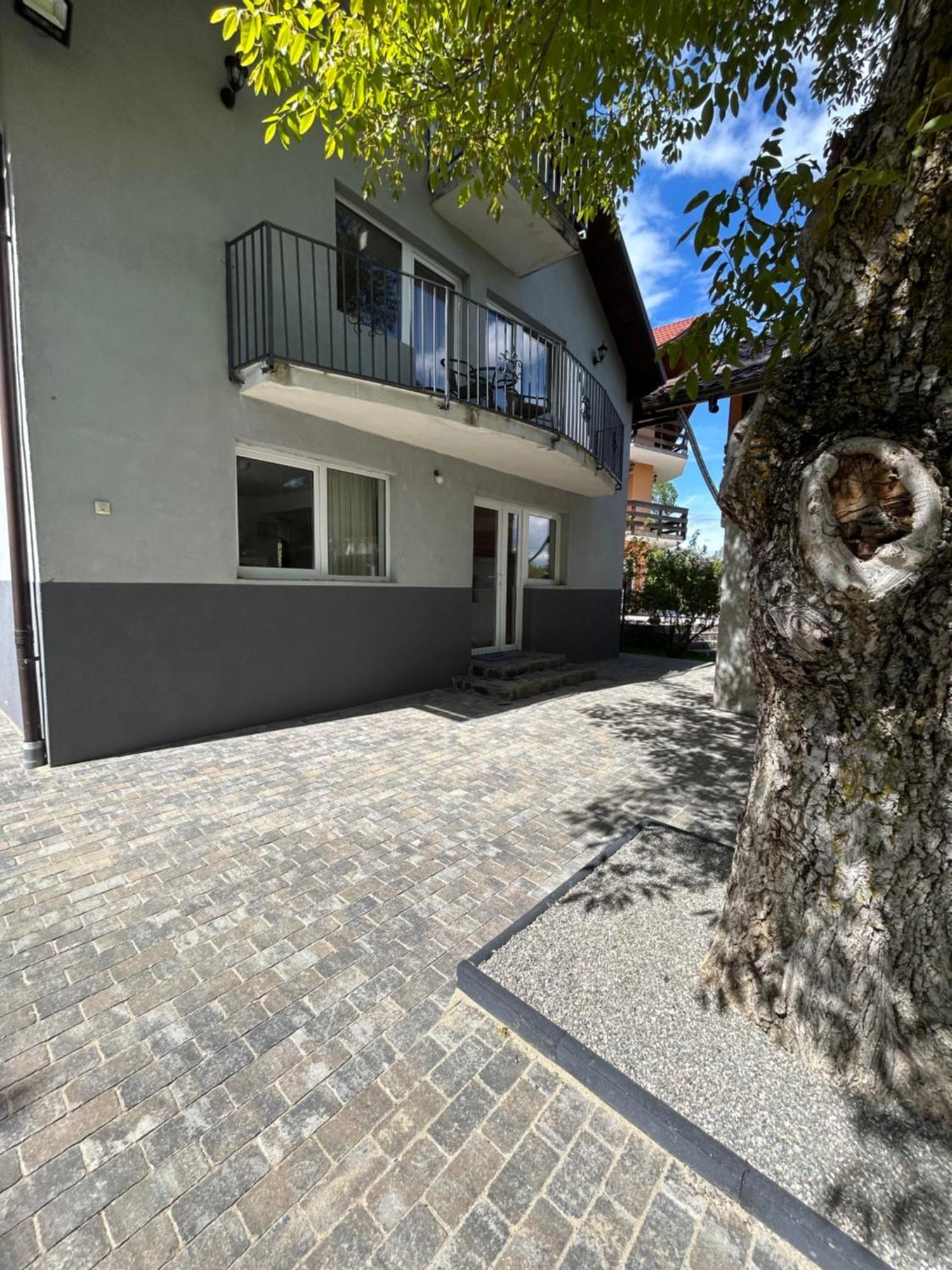 ブラン Casa Luca Ama Branヴィラ エクステリア 写真